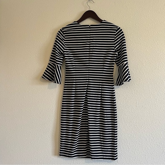 NWT Banana Republic Ruffle Sleeve Dress Size 4 Navy and White Stripped - Picture 7 of 11
